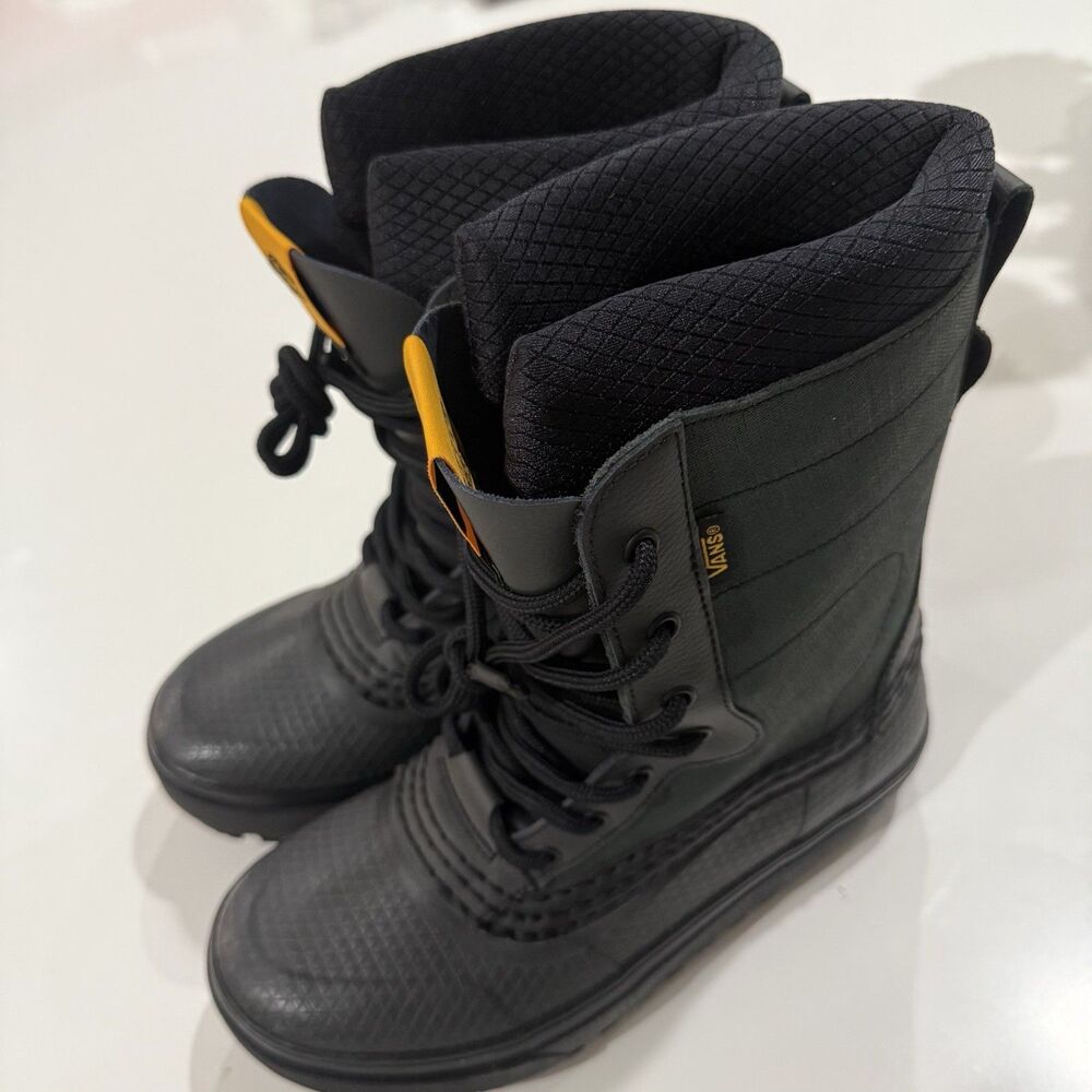Vans Men's 6/Women's 7.5 "Unexplored" Standard Snow MTE Boots Green/Grey/Black